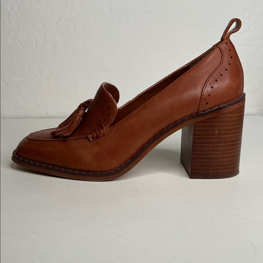 Vince Camuto Caiana Loafer in Cognac, Size 10 - Picture 5 of 11